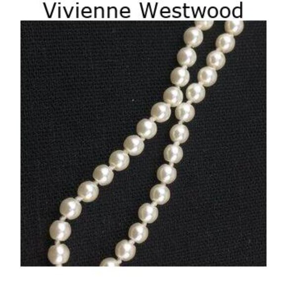 New Vivienne Westwood gold mini bas relief pendant necklace. - Picture 5 of 5